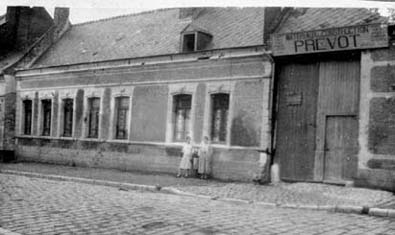 Premier établissement au 83 rue de Villers